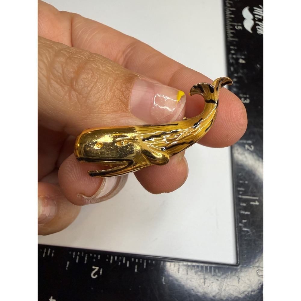 Gold Tone Enamel Sperm Whale Brooch Nautical Marine Life Pin Accessory